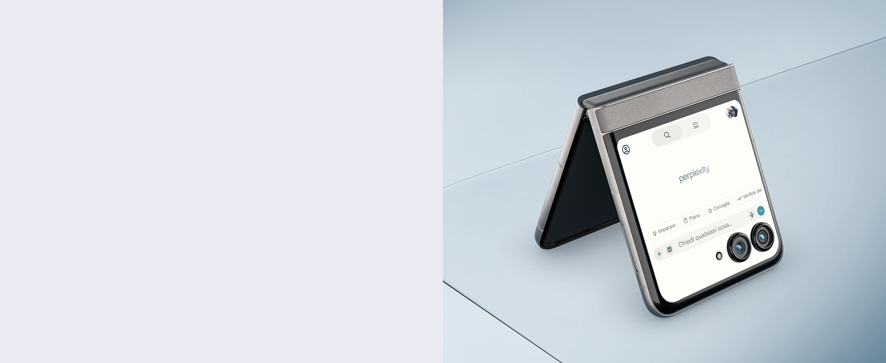 A modern foldable smartphone in a tent position shows a screen displaying a search or chat app with the word 'perplexity' and Italian interface options, placed on a light blue surface.